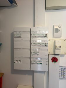 IMG 20260907 WA0012 225x300 - &Eacute;lectricit&eacute; pour les Pros